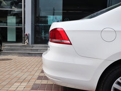 2013款 1.6L 自动 豪华版