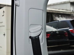 2013款 1.6L 自动 豪华版