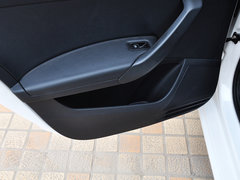 2013款 1.6L 自动 豪华版