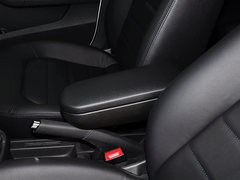 2013款 1.6L 自动 豪华版