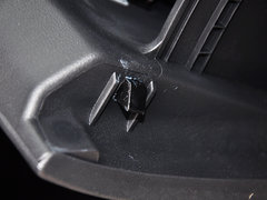 2013款 1.6L 自动 豪华版