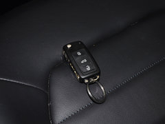 2013款 1.6L 自动 豪华版