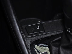 2013款 1.6L 自动 豪华版