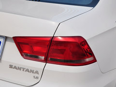 2013款 1.6L 自动 豪华版