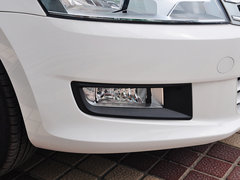 2013款 1.6L 自动 豪华版