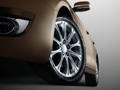 2013款 2.4L 自动 至尊版
