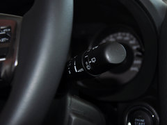 2013款 2.5L CVT 尊贵版 5座