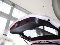 2013款 2.0L CVT 豪华版 5座