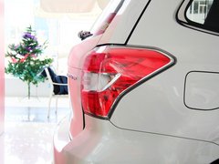 2013款 2.0L CVT 豪华版 5座