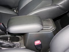 2013款 2.0L CVT 豪华版 5座