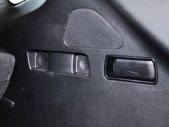 现代胜达 2013款 2.4L 自动 GLS 2WD智能型 5座