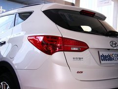 2013款 2.4L 自动 DLX 4WD尊贵型 7座