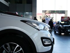 2013款 2.4L 自动 DLX 4WD尊贵型 7座