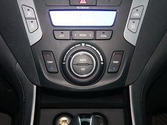 2013款 2.4L 自动 DLX 4WD尊贵型 7座