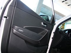 2013款 2.4L 自动 DLX 4WD尊贵型 7座