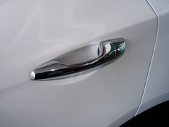 2013款 2.4L 自动 DLX 4WD尊贵型 7座