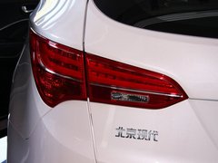 2013款 2.4L 自动 DLX 4WD尊贵型 7座