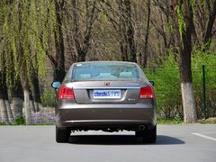 2013款 2.4L 自动 旗舰型