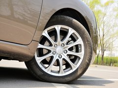 2013款 2.4L 自动 旗舰型