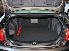 2013款 2.0L 自动 尊贵型