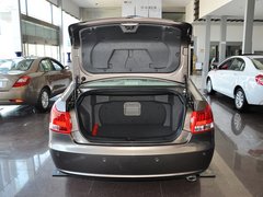 2013款 2.0L 自动 尊贵型