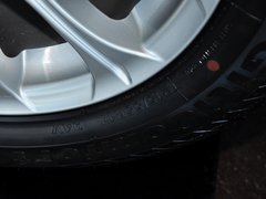 2013款 2.0L 自动 尊贵型