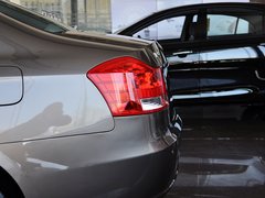 2013款 2.0L 自动 尊贵型