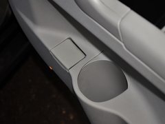 2013款 2.0L 自动 尊贵型