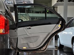 2013款 2.0L 自动 尊贵型