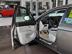 2013款 2.0L 自动 尊贵型