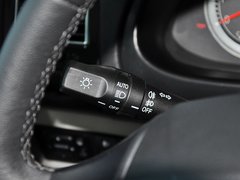 2013款 2.0L 自动 尊贵型
