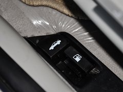 2013款 2.0L 自动 尊贵型