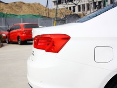 2013款 2.3T 自动 精英版