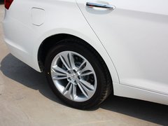 2013款 2.3T 自动 精英版