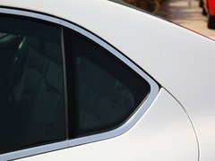 2013款 2.3T 自动 精英版
