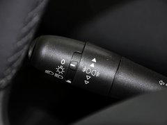 2013款 2.0L 自动 潮流版 5座