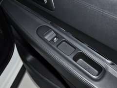 2013款 1.6T 自动 THP潮流版 5座