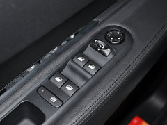 2013款 1.6T 自动 THP潮流版 5座