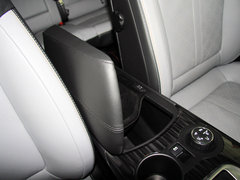2013款 1.6T 自动 THP罗兰•加洛斯版