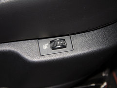 2013款 1.6T 自动 THP罗兰•加洛斯版