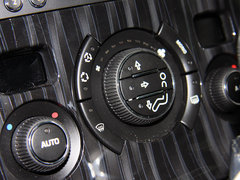 2013款 1.6T 自动 THP罗兰•加洛斯版