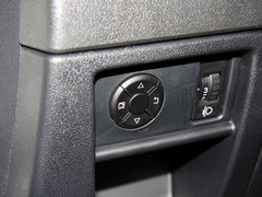 2013款 1.6T 自动 THP罗兰•加洛斯版