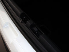 2013款 1.6T 自动 THP罗兰•加洛斯版