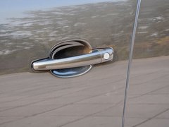 2013款 1.6T 自动 THP罗兰•加洛斯版