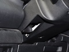2013款 1.6T 自动 THP罗兰•加洛斯版