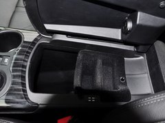 2013款 1.6T 自动 THP罗兰•加洛斯版