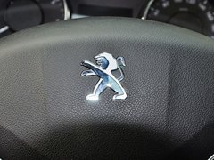 标致3008 2013款 1.6T 自动 THP罗兰•加洛斯版
