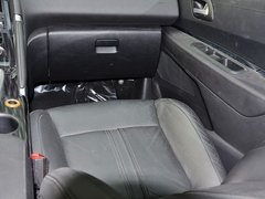 标致3008 2013款 1.6T 自动 THP罗兰•加洛斯版