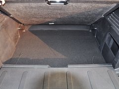 标致3008 2013款 1.6T 自动 THP罗兰•加洛斯版