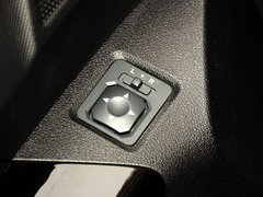 2013款 2.0T 手动 两驱创享版 5座
